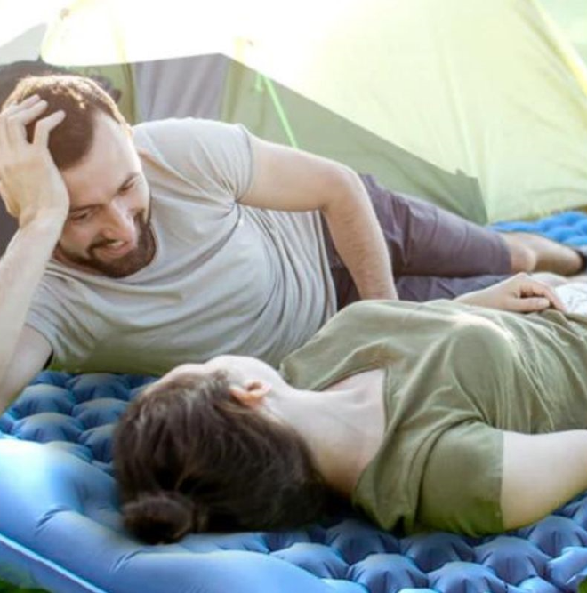 Matelas de camping auto-gonflant double 2 personnes avec Coussins fixes  190x130cm